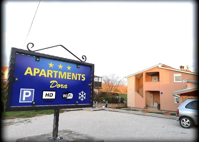 Dora Apartament *