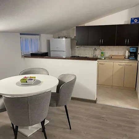 Dora 公寓 波雷奇